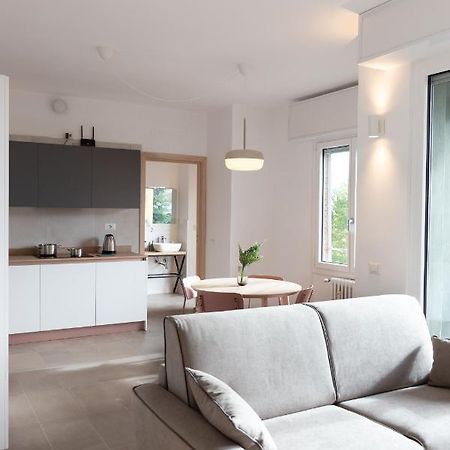 New Exclusive Melegnano Apartments- Near Train Station Exterior photo